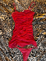 nuisette bordeaux et son string